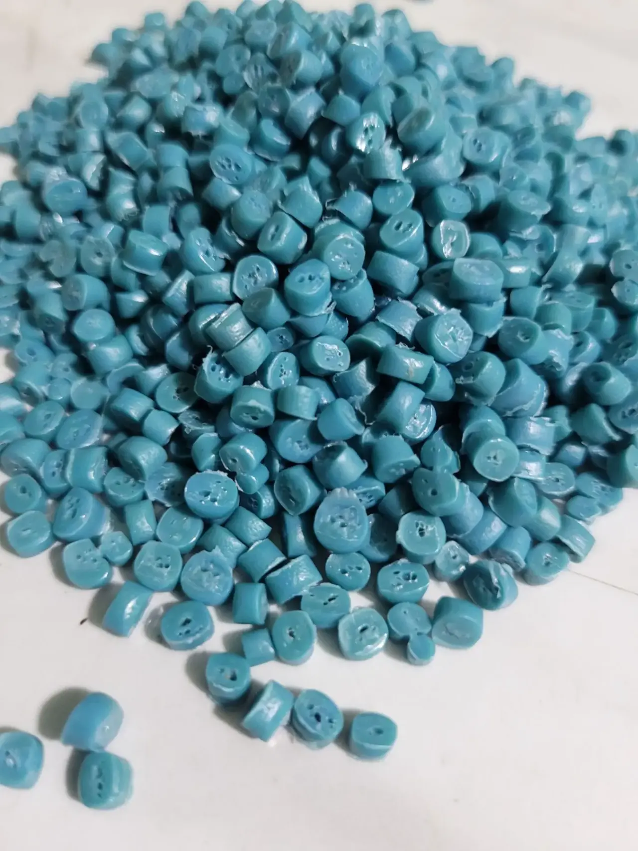 Продам ПНД Гранула из Канистры