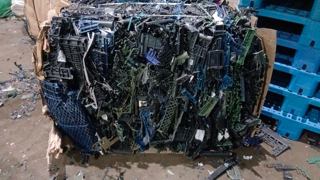 Продам ПП Ящик Овощной магазинный
