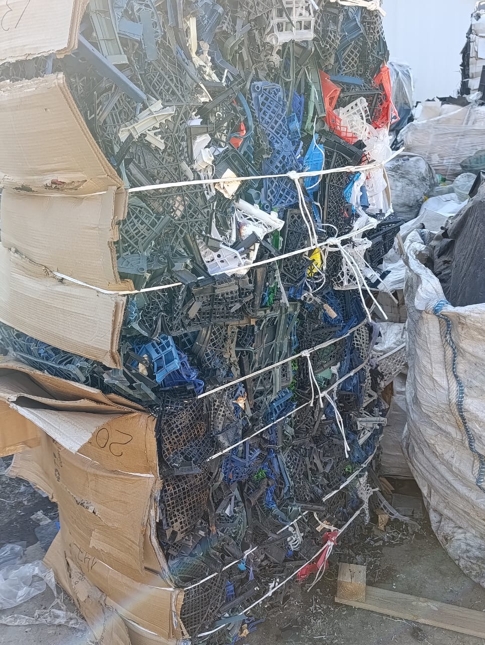 Продам ПП Ящик Овощной магазинный