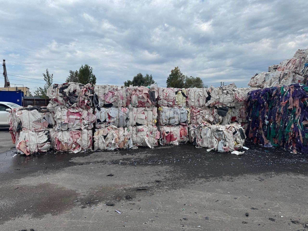 Продам ПП Ящик Овощной магазинный