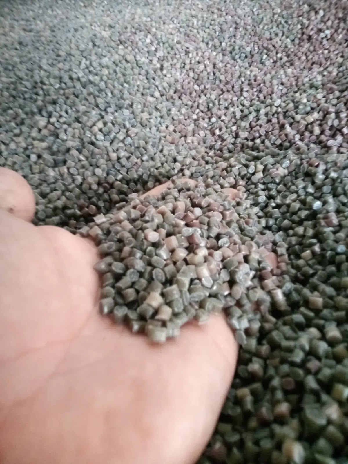 Продам ПВД Гранула Цветная Пленочная