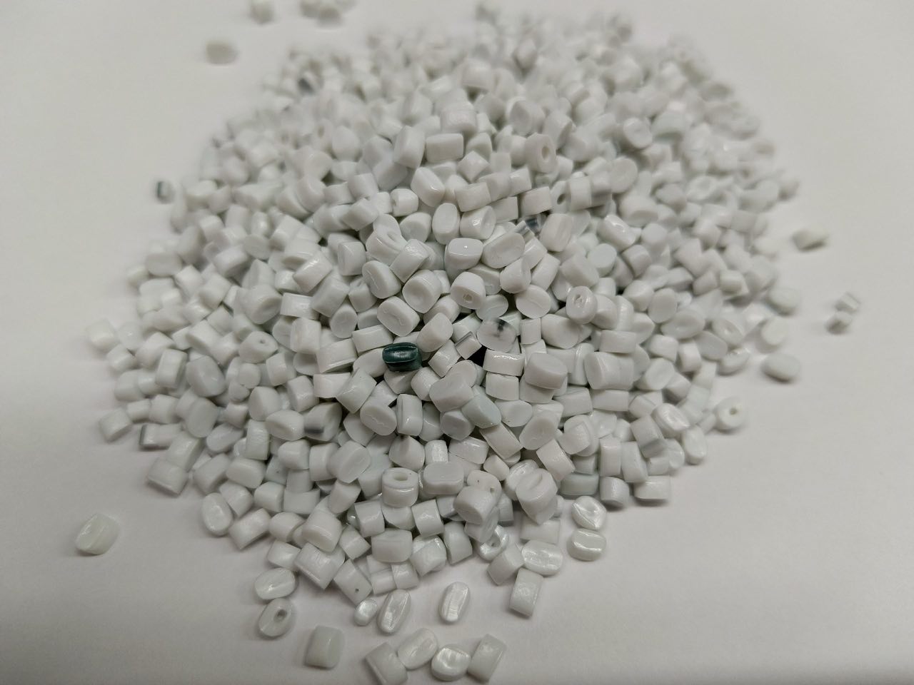 Продам ПНД Гранула из Канистры
