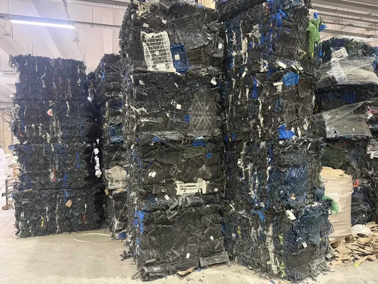 Продам ПП Ящик Овощной магазинный